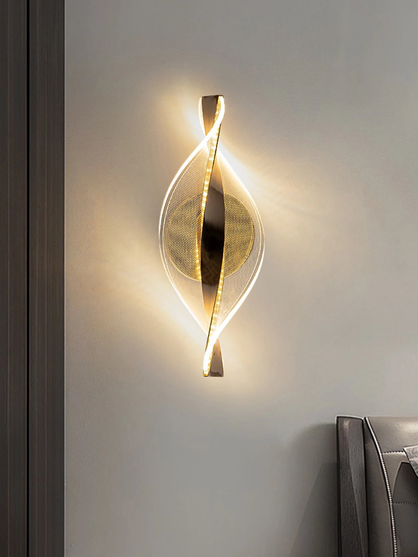 Acrylic 1pc Gold/Black Modern Wall Sconce for Hallways, Bedrooms and other Home Decor, LED Outdoor Wall Sconce