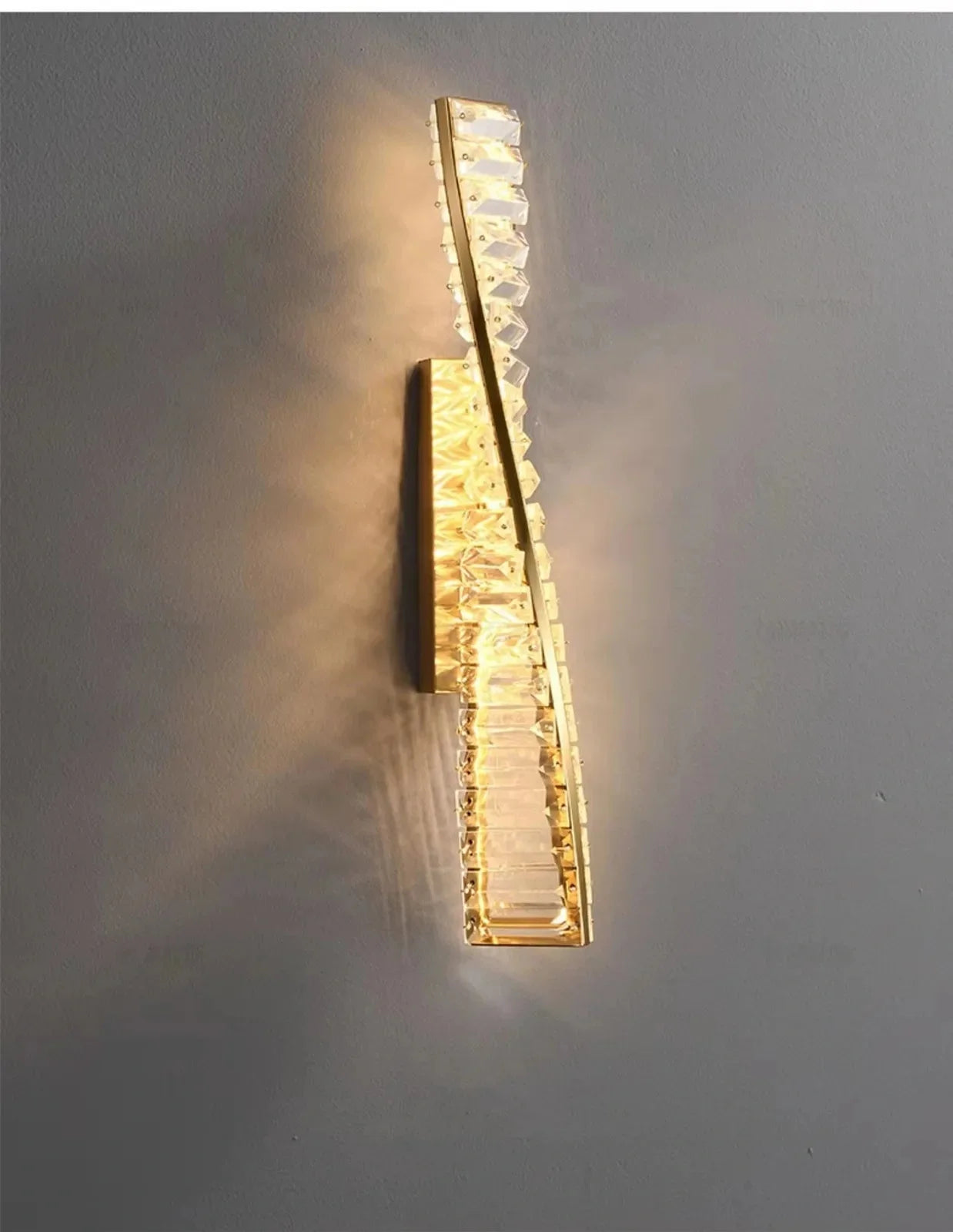 Modern Bedside Led Wall Lamp Luxury Lustre Crystal Wall Scones Gold Metal Sofaside Mounted Lamp Home Decor Indoor Light Fixture